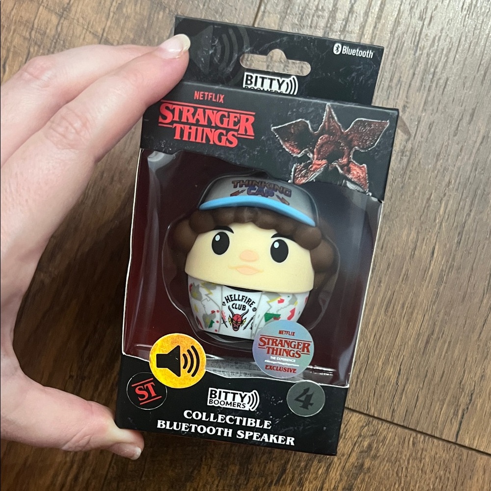Bitty Boomer Stranger Things - Picture 2 of 6